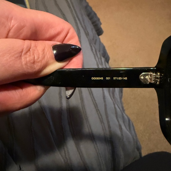 Gently loved Gucci Sun glasses - Picture 2 of 4